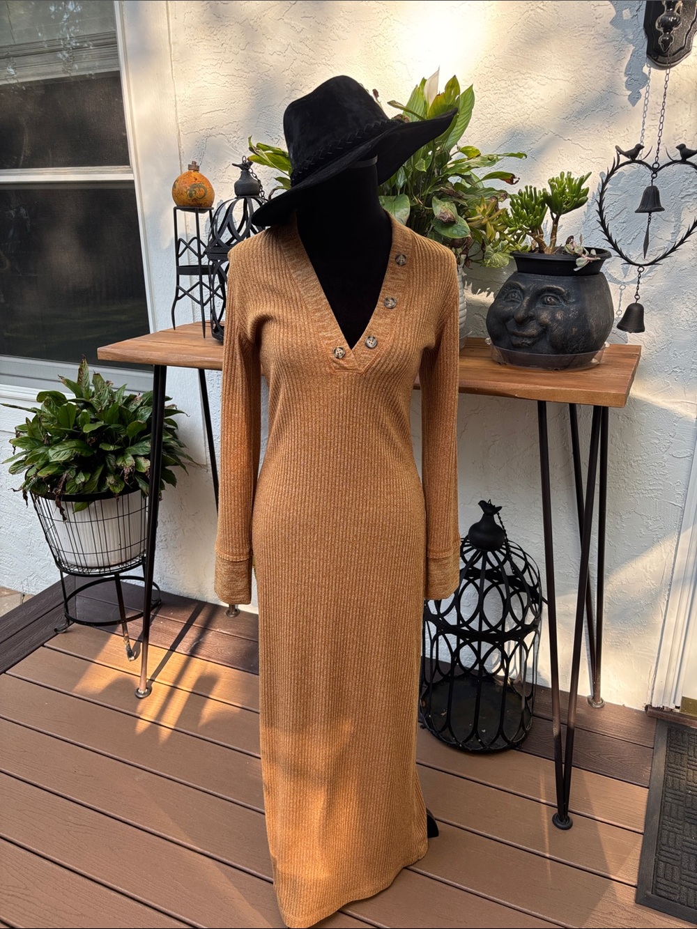 Hummingbird Ribbed V‑Neck Maxi Dress in Camel
